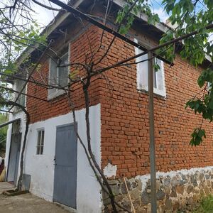 Two-storey house with a large plot of 2 290 sq m for sale 