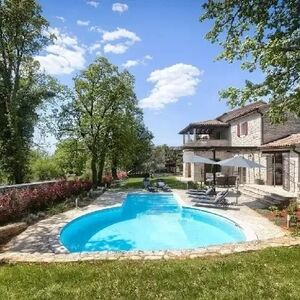 Exclusive Stone Villa with Swimming Pool near Tinjan