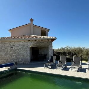 Mediterranean-style House with Beautiful Sea and Olive Grove