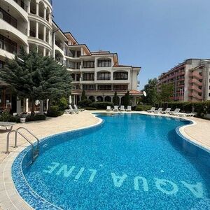 Apartment with view to Pool and Sea, Chateau Del Mar
