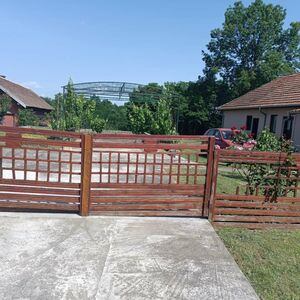 I am selling a house in the center of Kusadak-Smederevska P