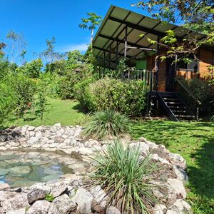 🌿 Tranquil 1.5 ha Retreat with River Near Jaco Beach
