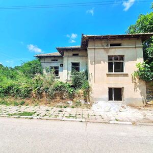Property Near the Town of Popovo