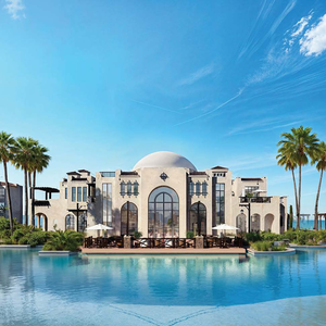  94 sqm 1BR with Private Roof & Lake View Cala