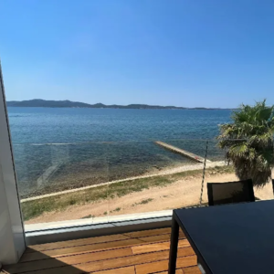 Stunning Seafront Penthouse near Zadar