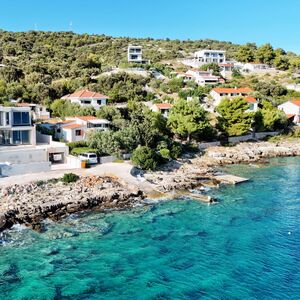 Exceptional Seafront Villa in Sevid – A Rare Coastal Gem