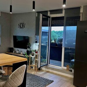 Owner! NEW furnished apartment with parking space