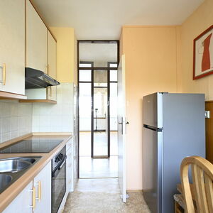 Bright and furnished 2-room apartment in very good location