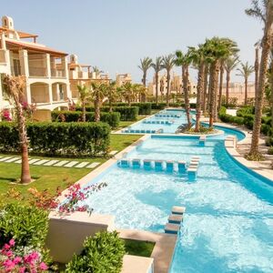 ## 🌴 Ground Floor Apartment with Private Pool – 2 Bedrooms 