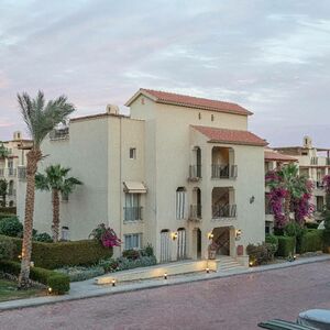  Pool View 73m² Apt – Veranda 15% Down Payment