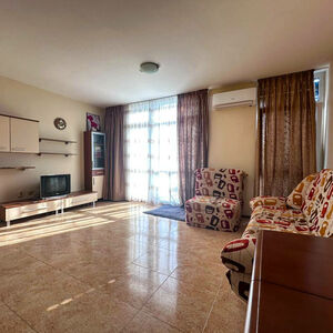 Spacious 1-Bedroom Apartment with 2 Bathrooms | Elit 4