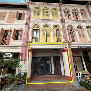 Shophouse For Rent "Rare Heritage Shophouse at Chinatown"