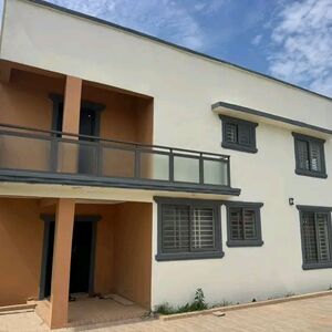 Executive semi furnished 4-bedroom house@ Achimota 