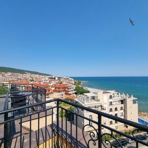 One-Bedroom Apartment with Sea View | Grand Hotel Sveti Vlas
