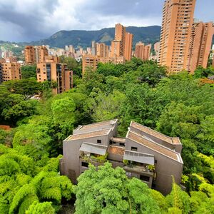 123mts, Furnished Apartment Poblado San fernando plaza