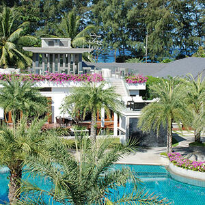 Sale apartment 211 m2 , 78 m from the sea on Naithon beach