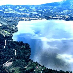 For Sale: 4700m2 Land facing a lagoon in San Martín province