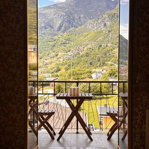 84 m² Alpine Apartment With Stunning View