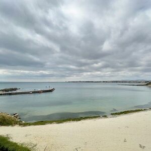 Front Sea View! Luxury 3-Room Apartment in Akrotiria Beach