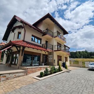 A tourist facility in Zlatibor is for sale