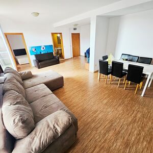 3-Bedroom Apartment with Big Terrace in Sunny View Central