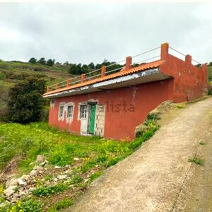 Rural house with land north Tenerife - Auction rights sale