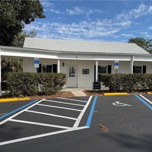 CRYSTAL RIVER - Plantation Village office plaza 