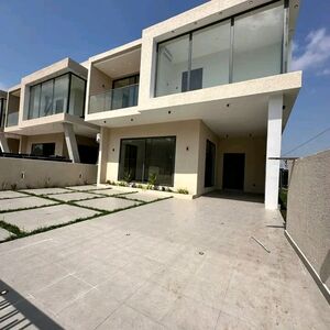 OFF PLAN 4 bedroom townhouse@ Trasacco