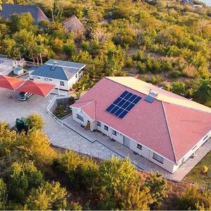 Intimate Boutique Hotel with Sweeping Lake Kariba Views