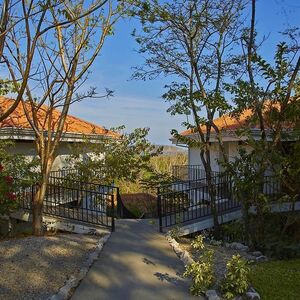 Boutique hotel/medical recovery center with ocean views!