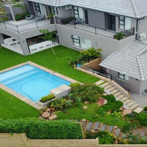 Elegant 4-Bedroom Home with Modern Finishes