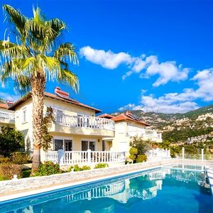 Affordable Villa with Shared Pool for Sale in Alanya Centre 