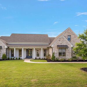 122 Anchor Ln, Brandon, MS 39047