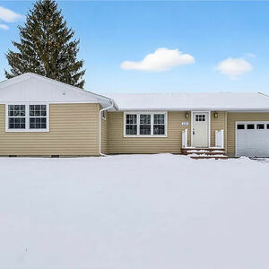 Charming North Syracuse Ranch &ndash; Ready to Rent!