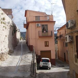 sh 860 town house, Caccamo, Sicily
