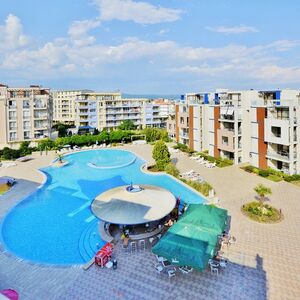 Studio with separate kitchen and balcony | Sun City 1