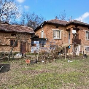 Rural property with big garden, nice views 14km to Danube ri