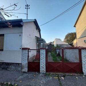 House for sale in Novi Sad-Detelinara