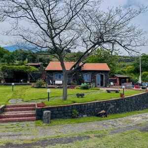 Enchanting Villa in Sant'Alfio: Your Ideal Sicilian Home...