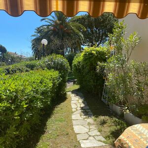 Antibes La Fontonne &ndash; 2P 35 m&sup2; r&eacute;nov&eacute; + jardin &ndash; R&eacute;sidence P
