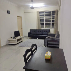 Fully furnished one bedroom with a private bathroom studio