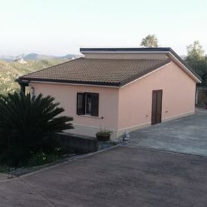 Villa and land in Sicily - Villa Alessi Cda Canalaro