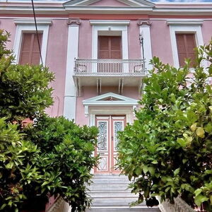 Sale of mansion (1st floor) and its rear addition