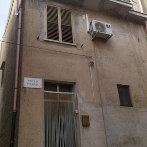 sh 864 town house, Caccamo, Sicily