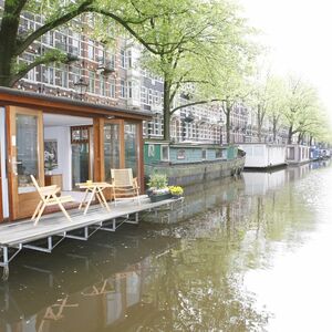 Houseboat with character