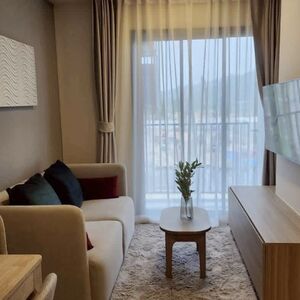 Entire studio unit for rent in M Condominium 