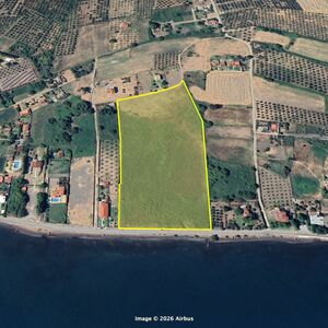 OPPORTUNITY! Very Large Costal Land Field in Greek Resort!