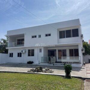  5-BEDROOM OFFICE SPACE TO LET@CANTONMENT/+233243321202