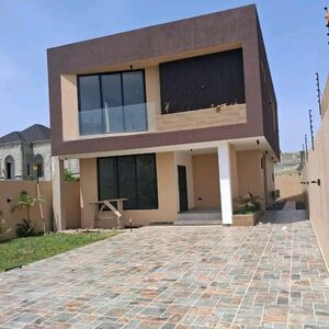 LUXURY 4-BED TOWNHOUSE TO LET@ MANET JUCTION/+233243321202