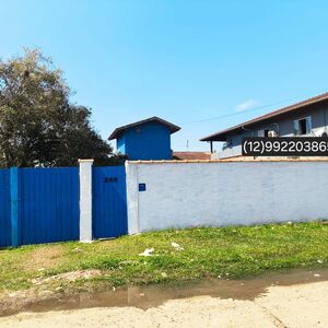 Casa de 2 plantas en Ubatuba - 4 Dormitorios, Terreno de 450